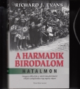 Első borító: A Harmadik Birodalom hatalmon. Hogyan állítottak a nácik könyörtelenül céljaik szolgálatába egy egész népet