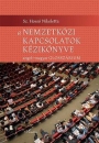 Első borító: A nemzetközi kapcsolatok kézikönyve angol-magyar glosszárium